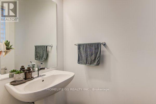 30 Routley Street, Kitchener, Ontario  N2R 0S2 - Photo 9 - X13782924