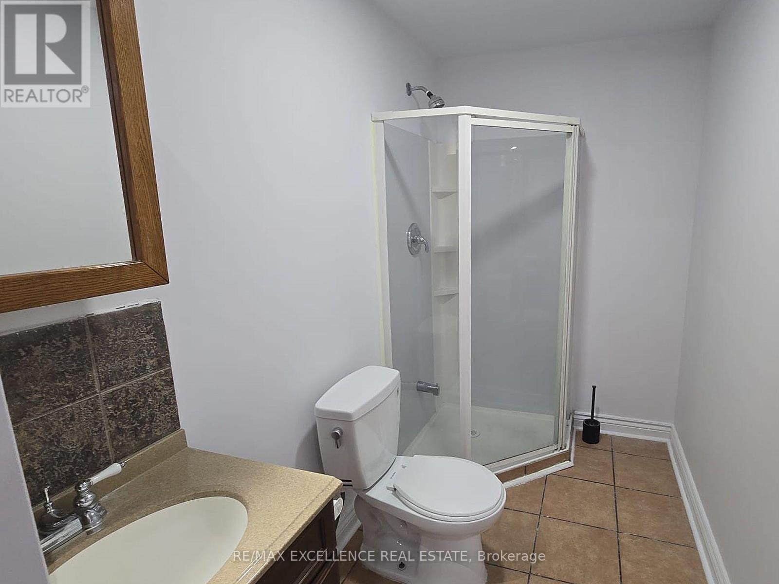 5553 Bonnie Street, Mississauga, Ontario  L5M 0N7 - Photo 6 - W13780868