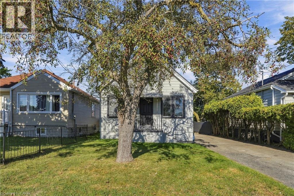 329 Talbot Street, Hamilton, Ontario  L8H 6T2 - Photo 2 - 40863140