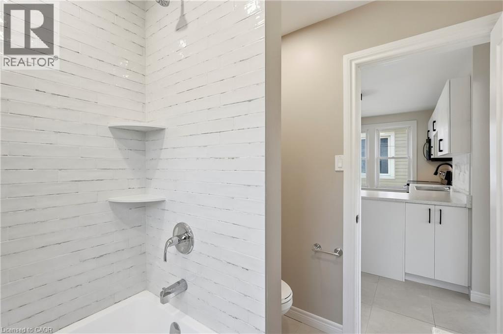 329 Talbot Street, Hamilton, Ontario  L8H 6T2 - Photo 20 - 40863140