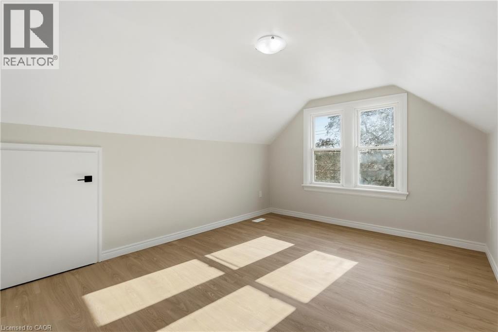 329 Talbot Street, Hamilton, Ontario  L8H 6T2 - Photo 27 - 40863140