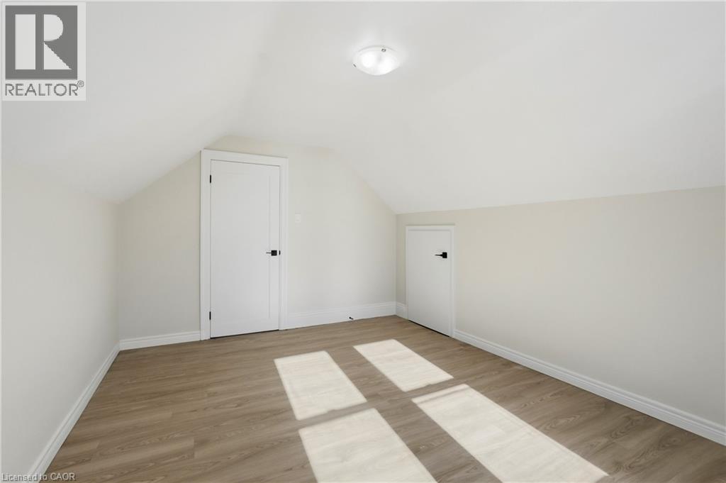 329 Talbot Street, Hamilton, Ontario  L8H 6T2 - Photo 28 - 40863140