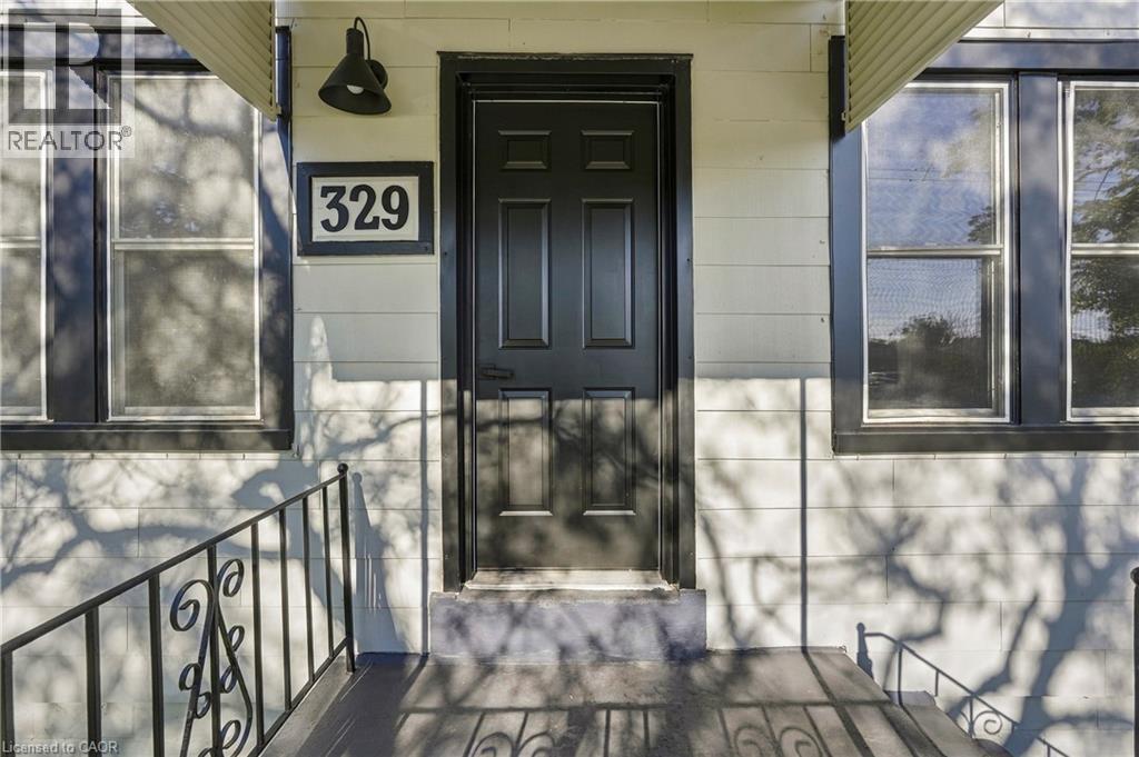 329 Talbot Street, Hamilton, Ontario  L8H 6T2 - Photo 4 - 40863140