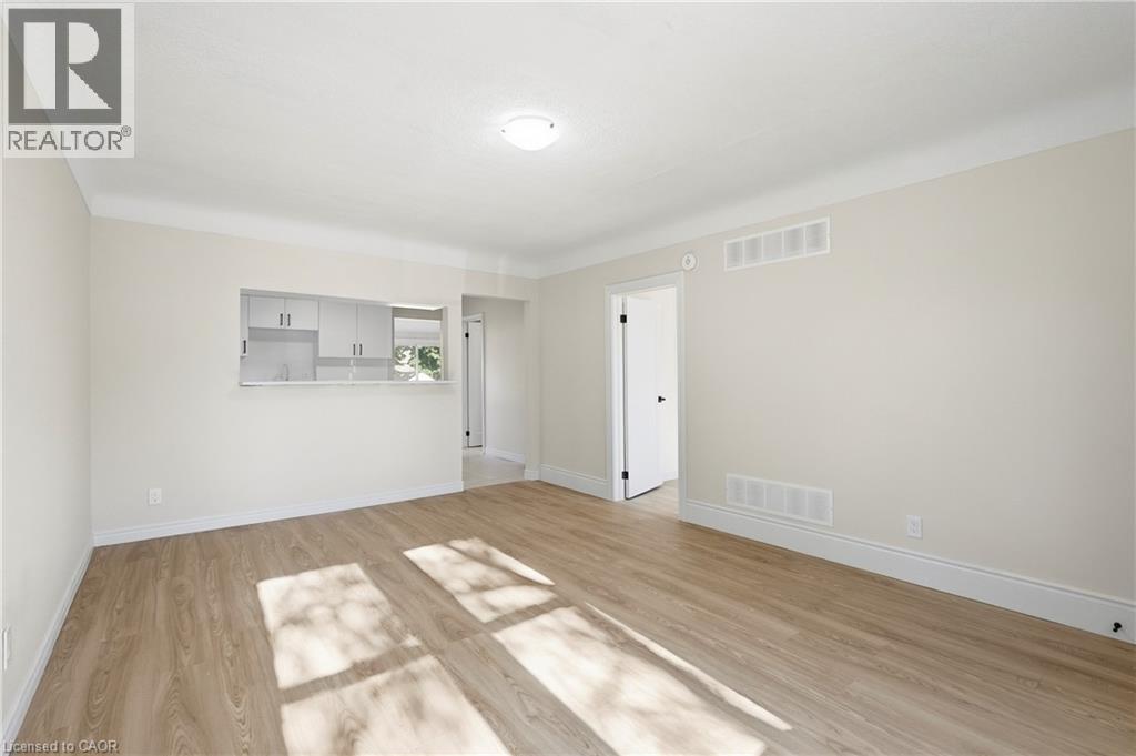 329 Talbot Street, Hamilton, Ontario  L8H 6T2 - Photo 7 - 40863140