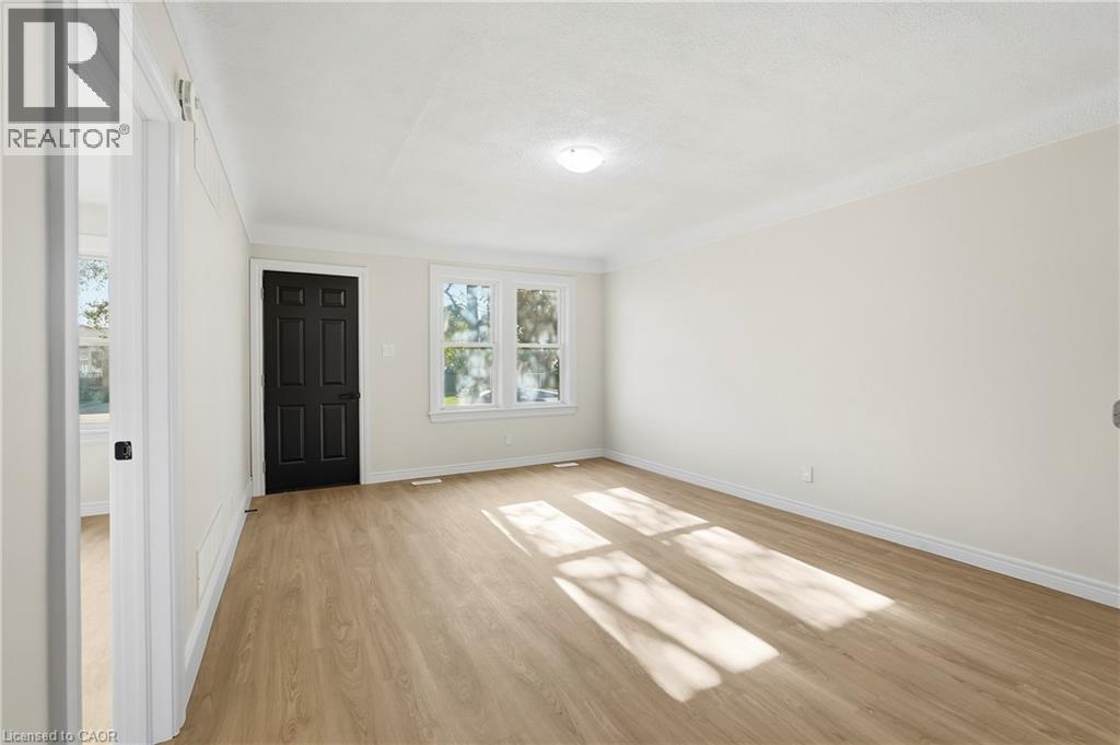 329 Talbot Street, Hamilton, Ontario  L8H 6T2 - Photo 9 - 40863140