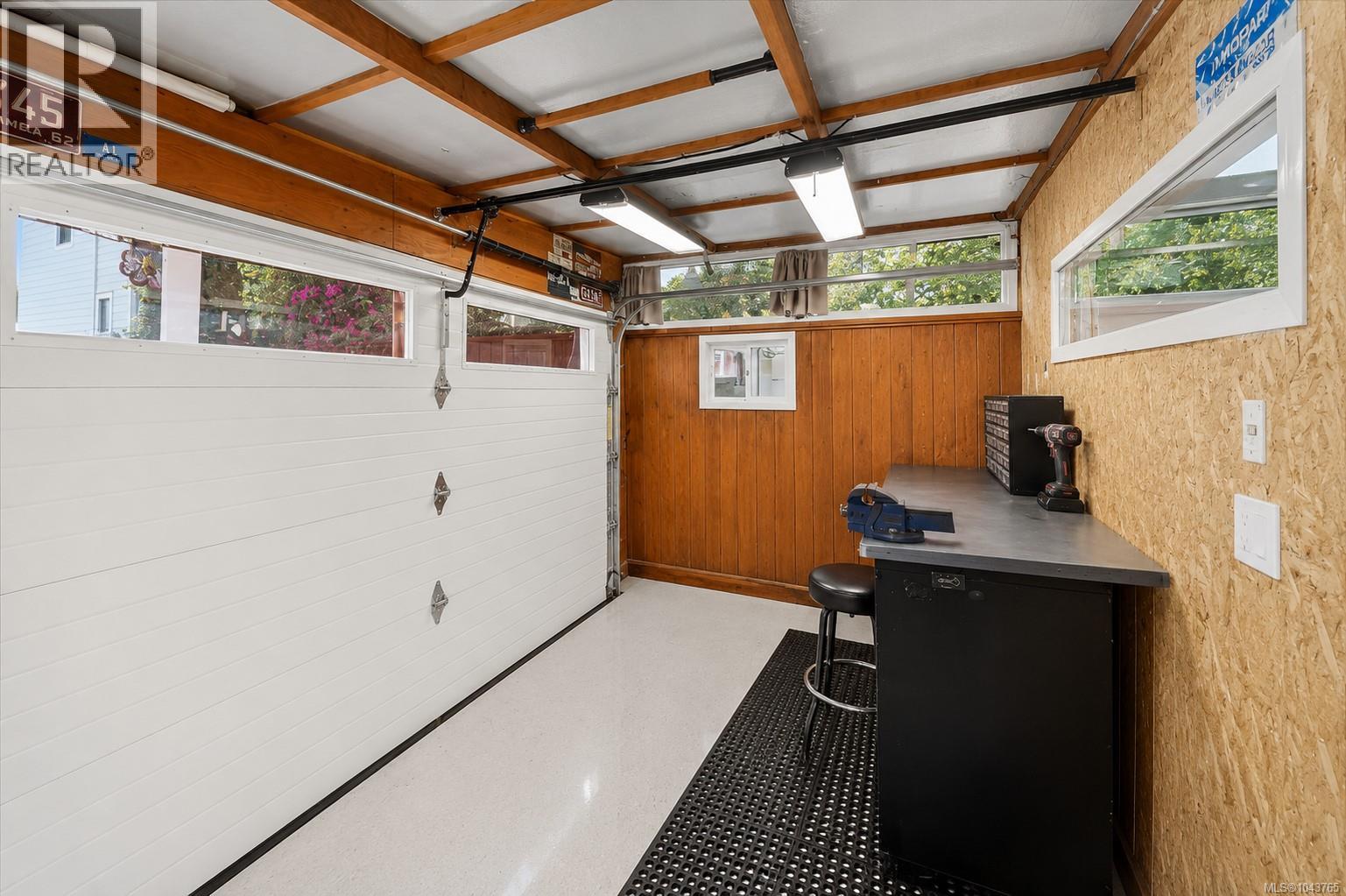 1120 Caledonia Ave, Victoria, British Columbia  V8T 1G1 - Photo 45 - 1043765