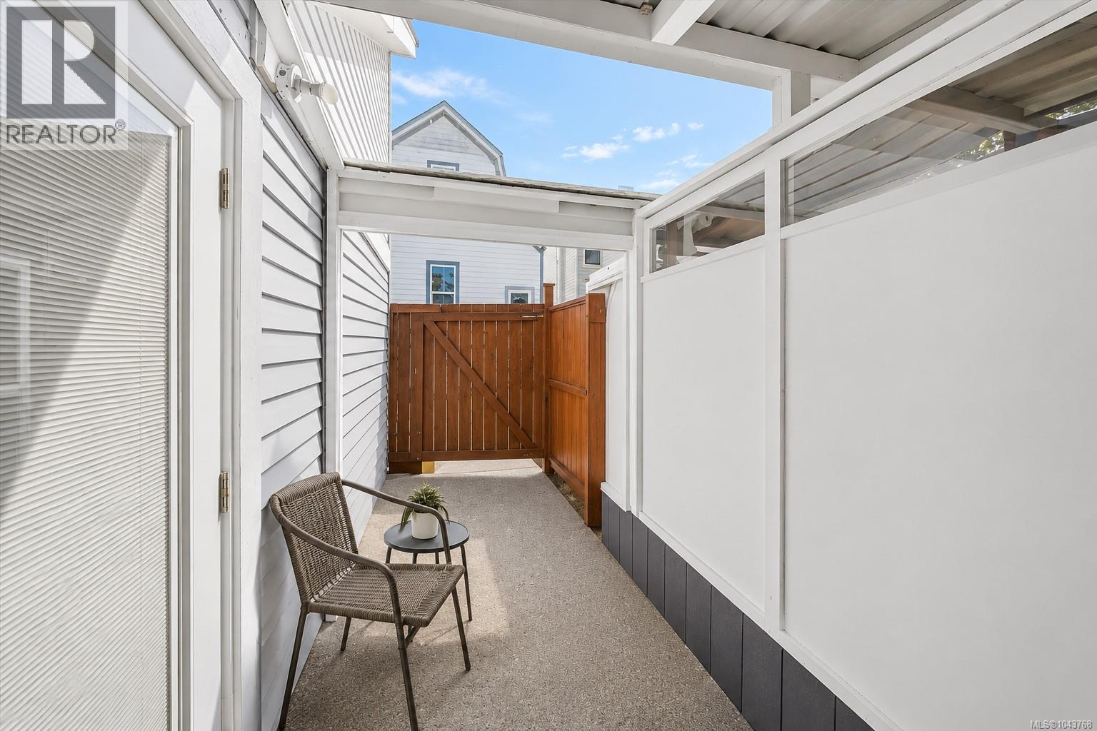 1120 Caledonia Ave, Victoria, British Columbia  V8T 1G1 - Photo 37 - 1043768