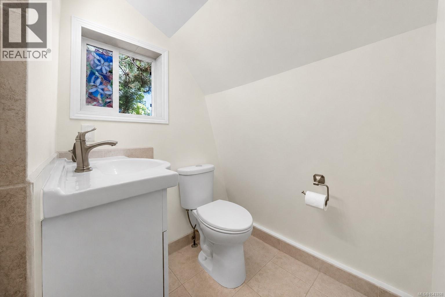 1120 Caledonia Ave, Victoria, British Columbia  V8T 1G1 - Photo 48 - 1043768