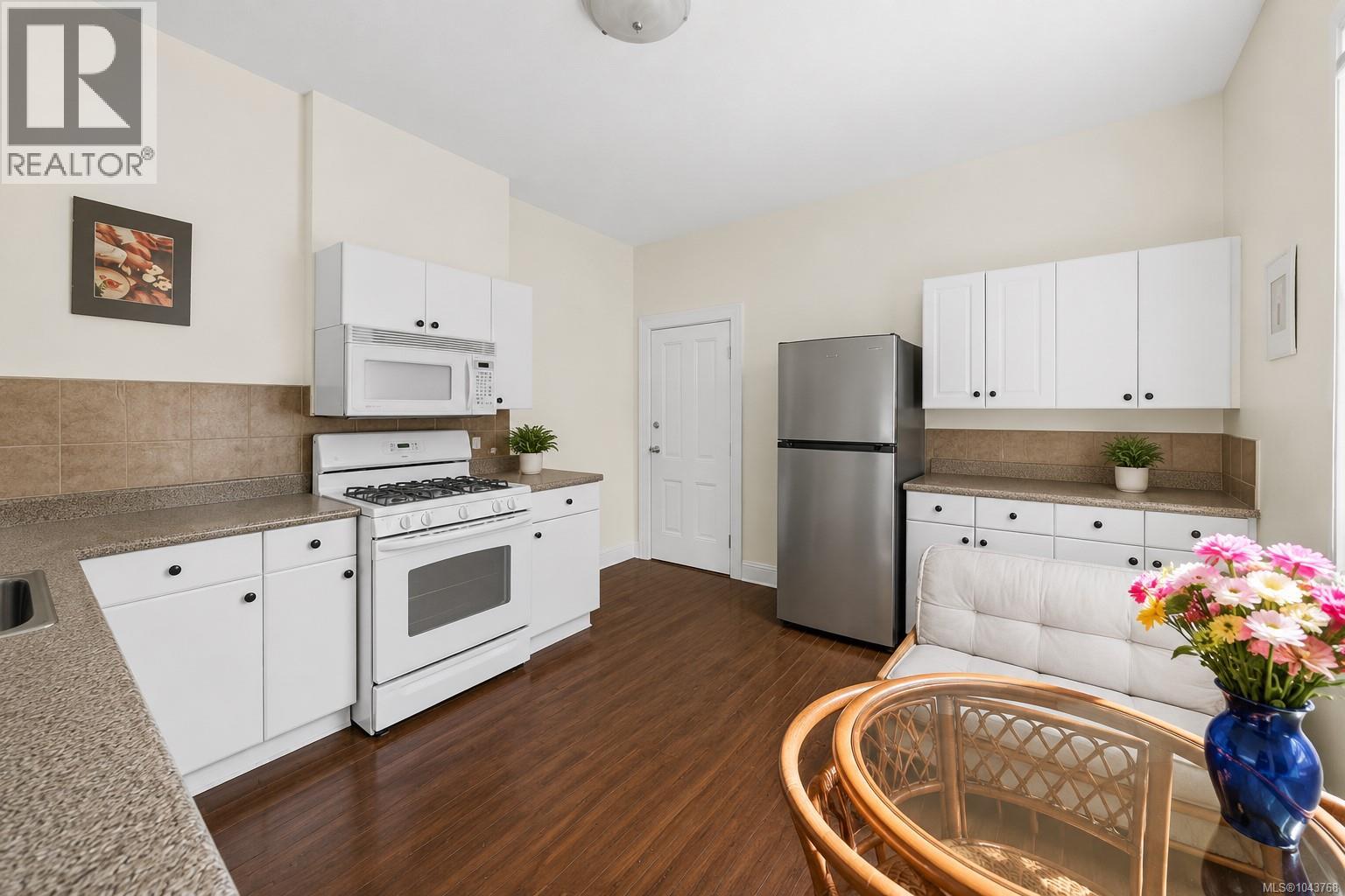 1120 Caledonia Ave, Victoria, British Columbia  V8T 1G1 - Photo 20 - 1043768