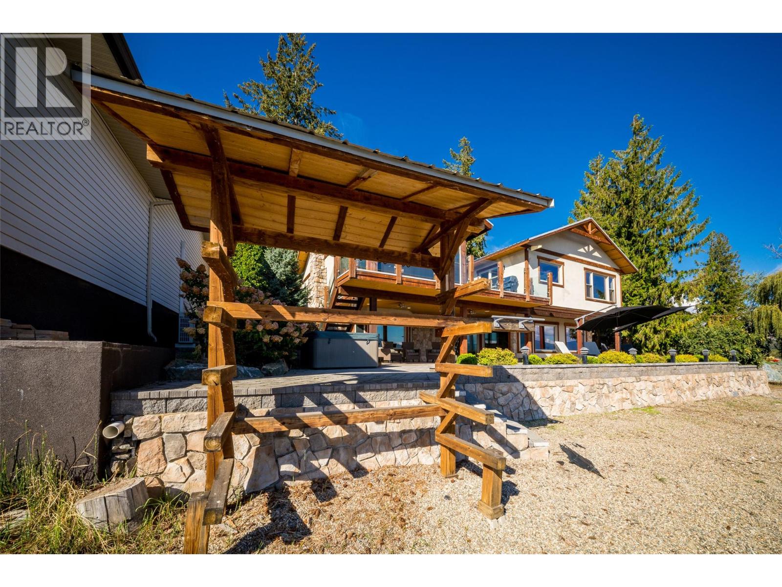2968 Mabry Road, Lee Creek, British Columbia  V0E 1M4 - Photo 58 - 10400391