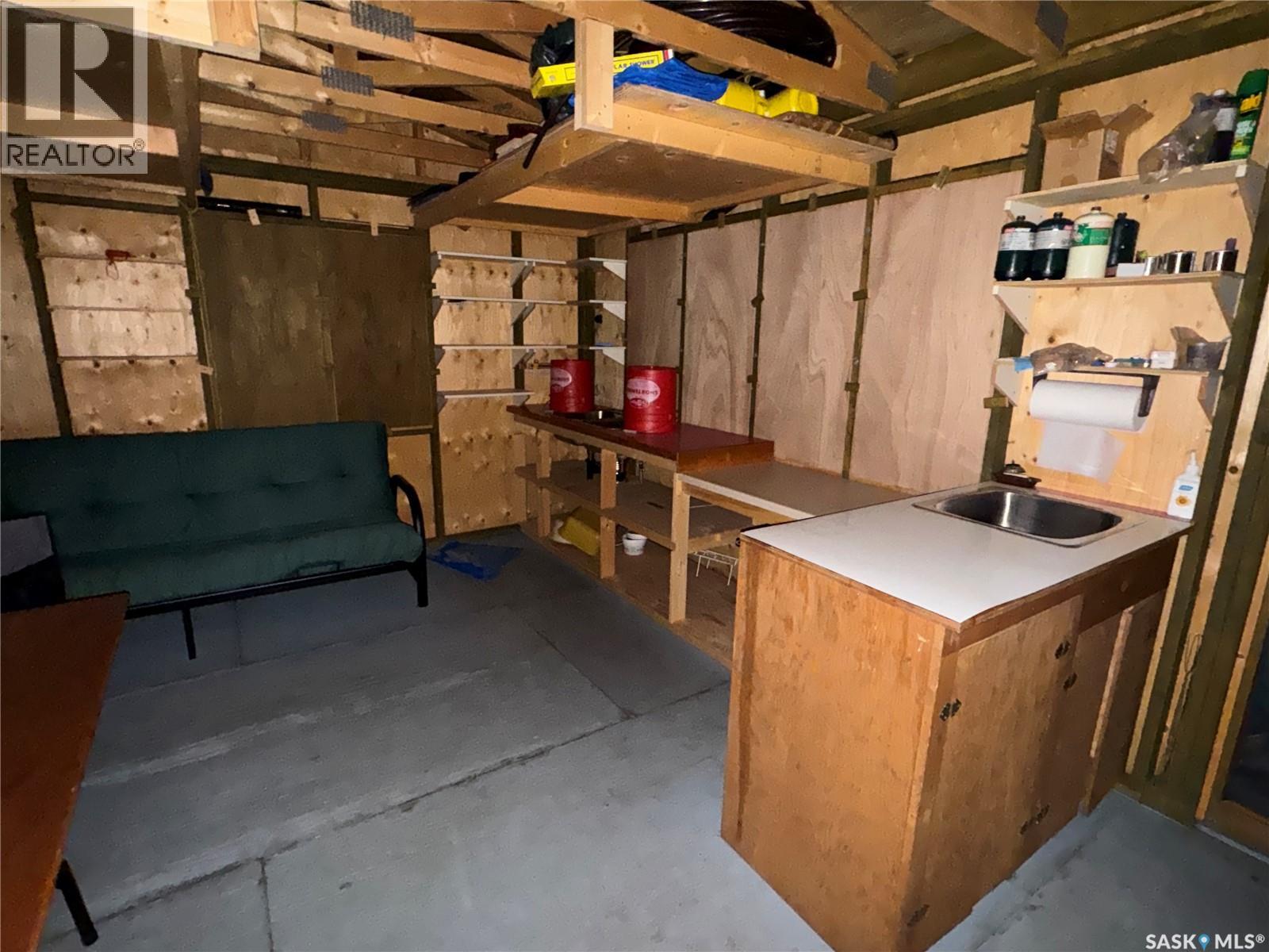 Remote Cabin On Esmay Lake, Northern Admin District, Saskatchewan  S0J 1L0 - Photo 12 - SK048300
