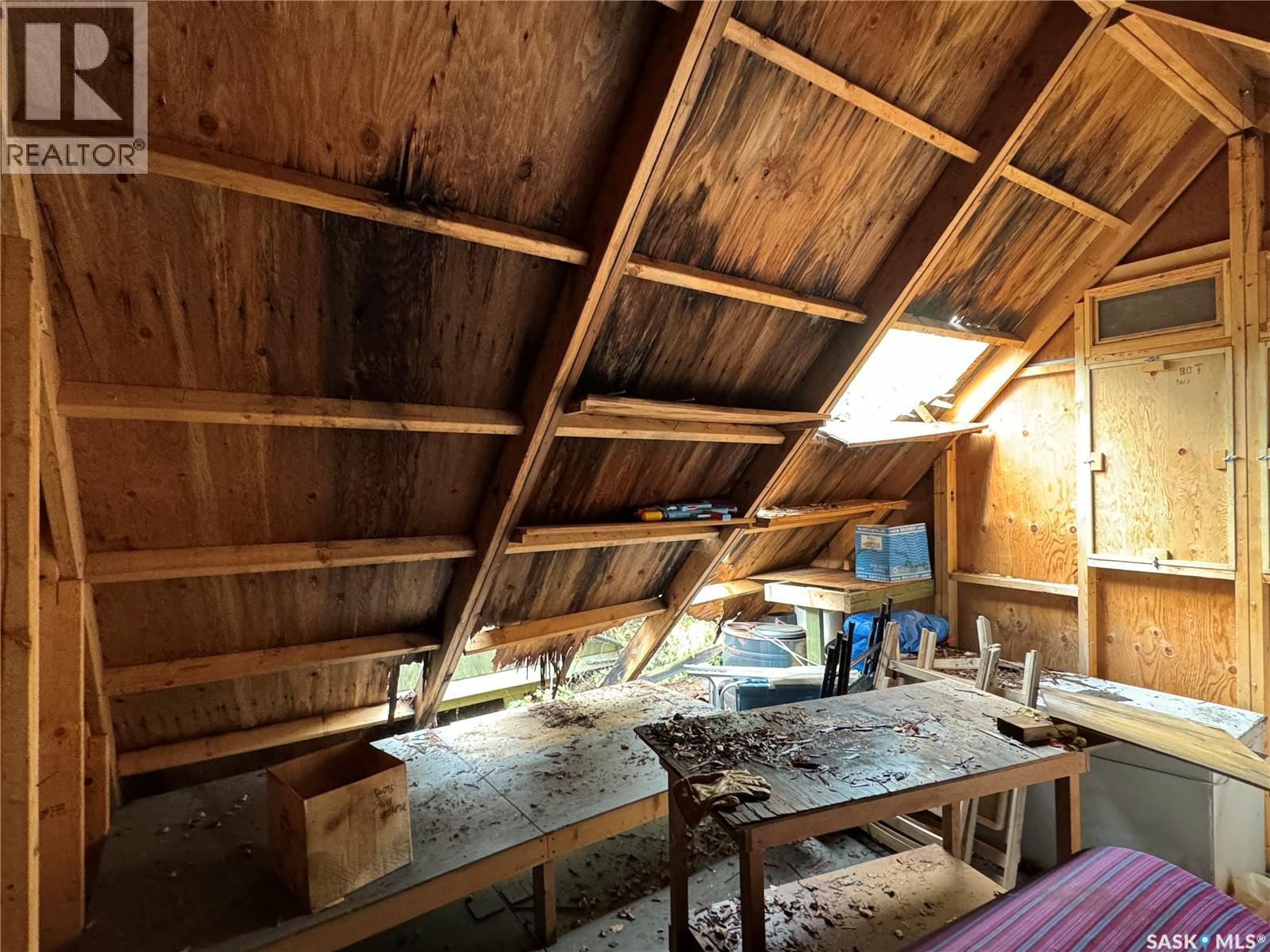 Remote Cabin On Esmay Lake, Northern Admin District, Saskatchewan  S0J 1L0 - Photo 16 - SK048300