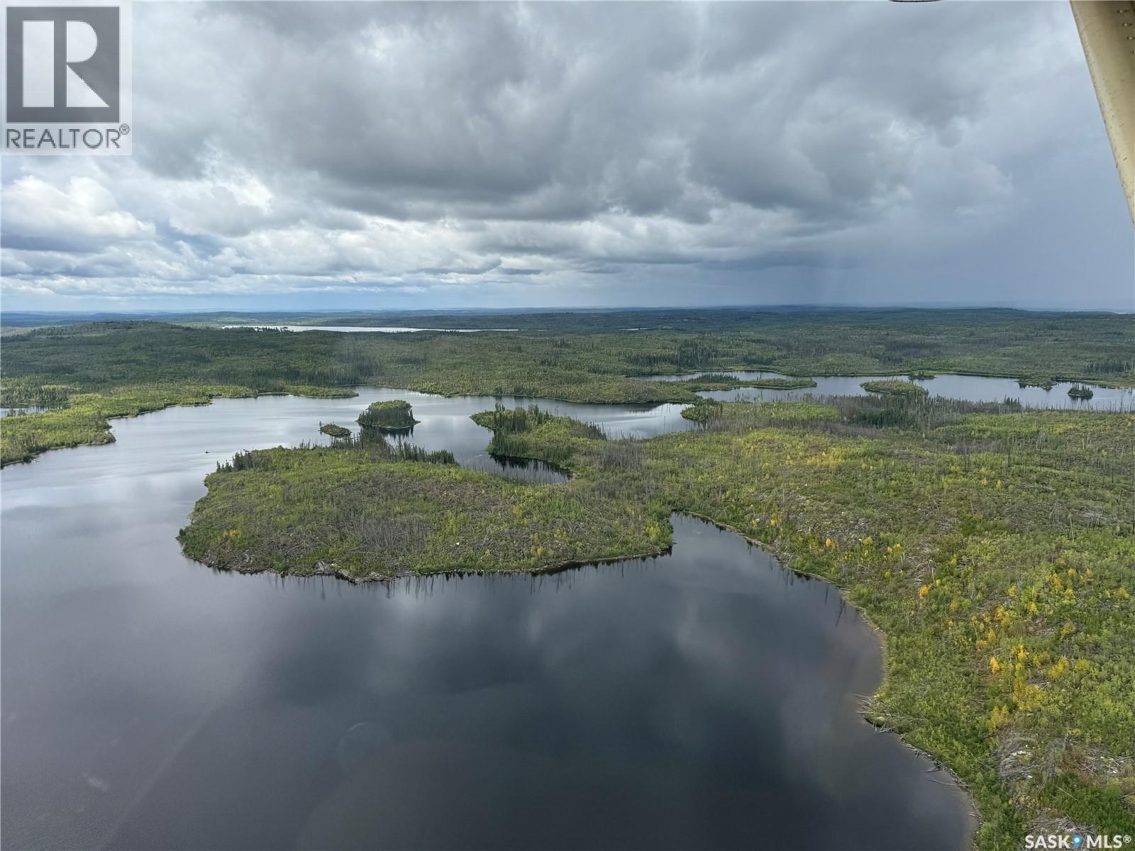 Remote Cabin On Esmay Lake, Northern Admin District, Saskatchewan  S0J 1L0 - Photo 27 - SK048300