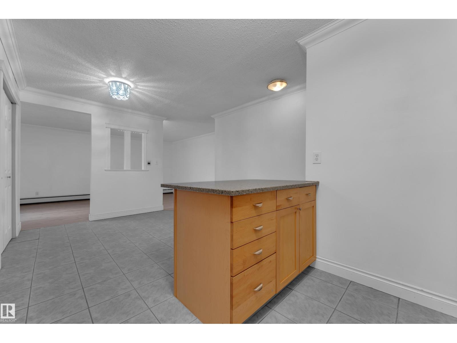 #304 10165 113 St NW, Edmonton, Alberta  T5K 1P1 - Photo 13 - E4508633