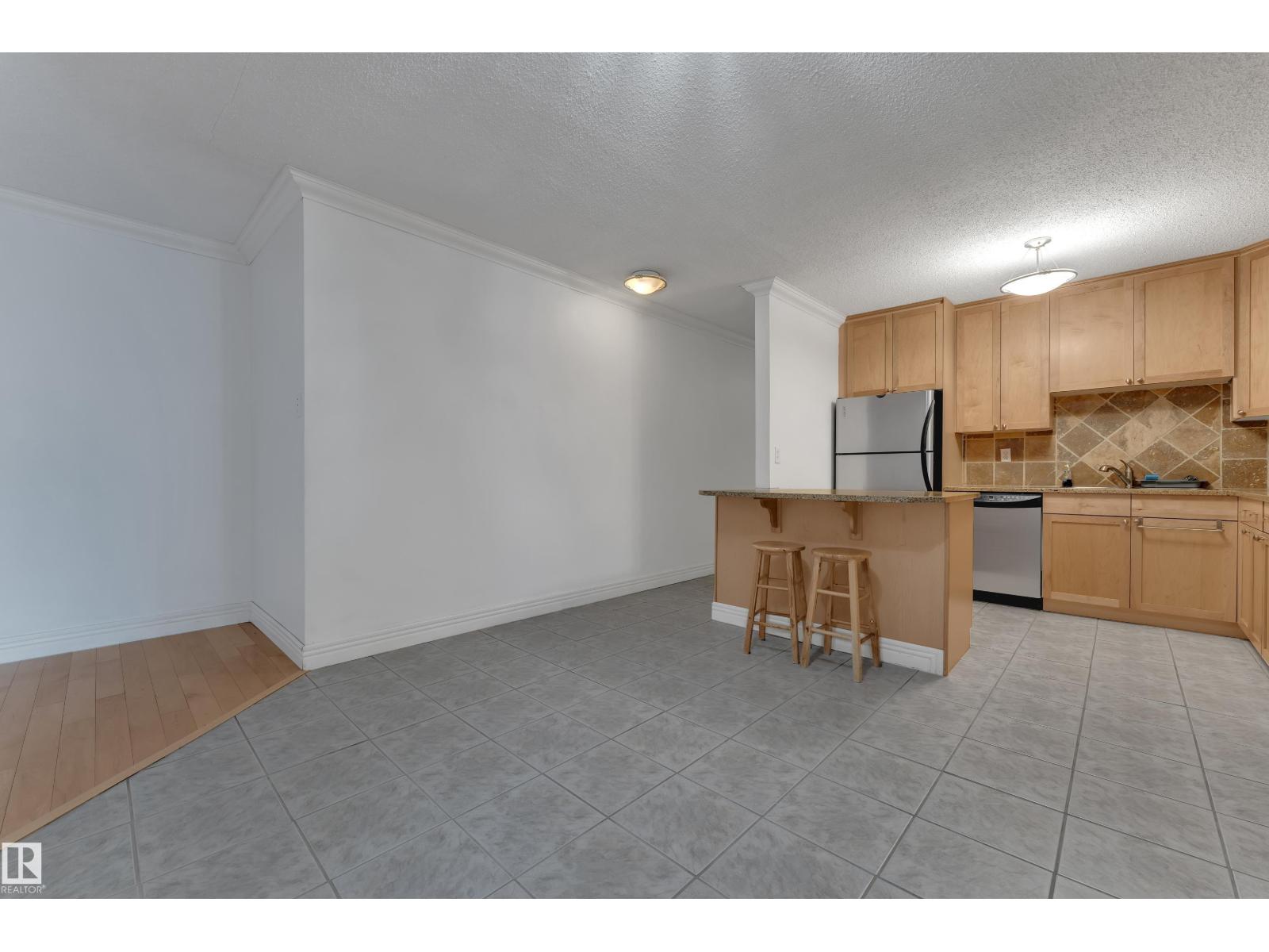 #304 10165 113 St NW, Edmonton, Alberta  T5K 1P1 - Photo 7 - E4508633