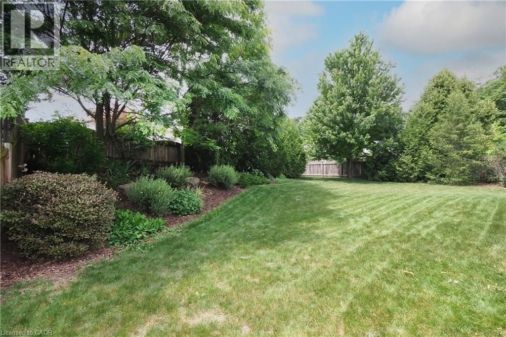 559 Springwater Drive, Waterloo, Ontario  N2V 2K6 - Photo 39 - 40859976
