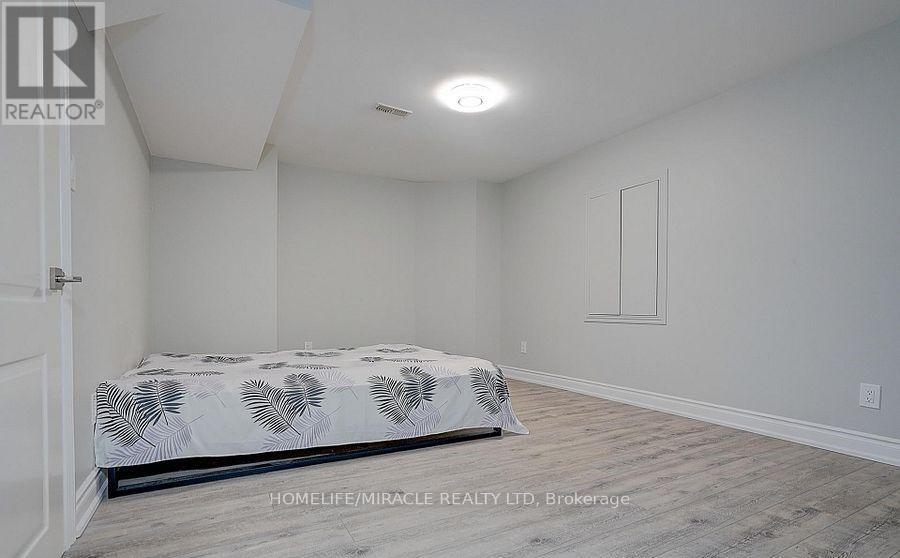 28 Hunwicks Crescent, Ajax, Ontario  L1Z 0E4 - Photo 3 - E13782978
