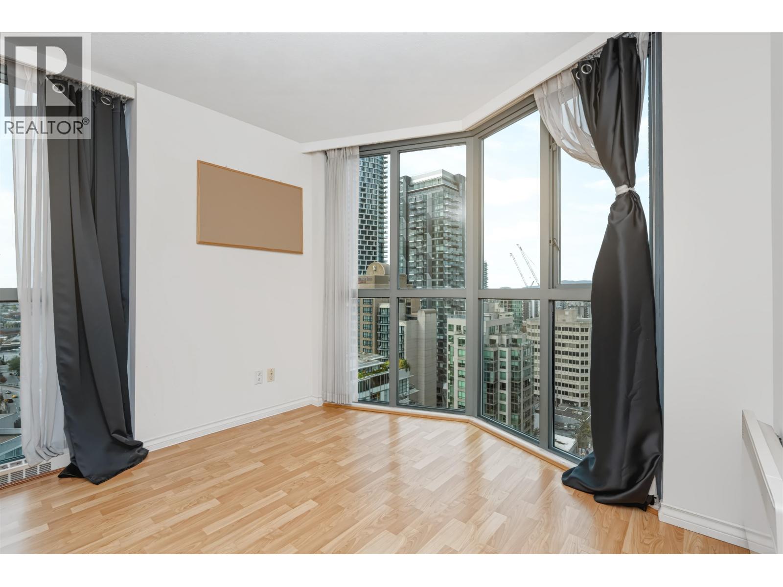 2401 1188 Howe Street, Vancouver, British Columbia  V6Z 2S8 - Photo 6 - R3165241