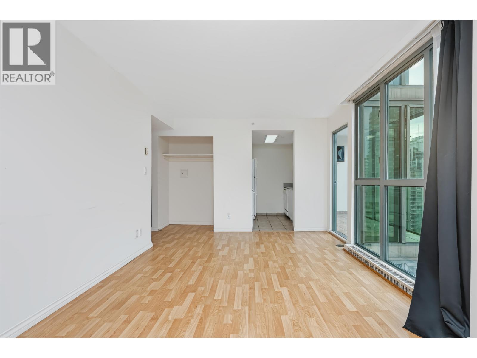 2401 1188 Howe Street, Vancouver, British Columbia  V6Z 2S8 - Photo 8 - R3165241