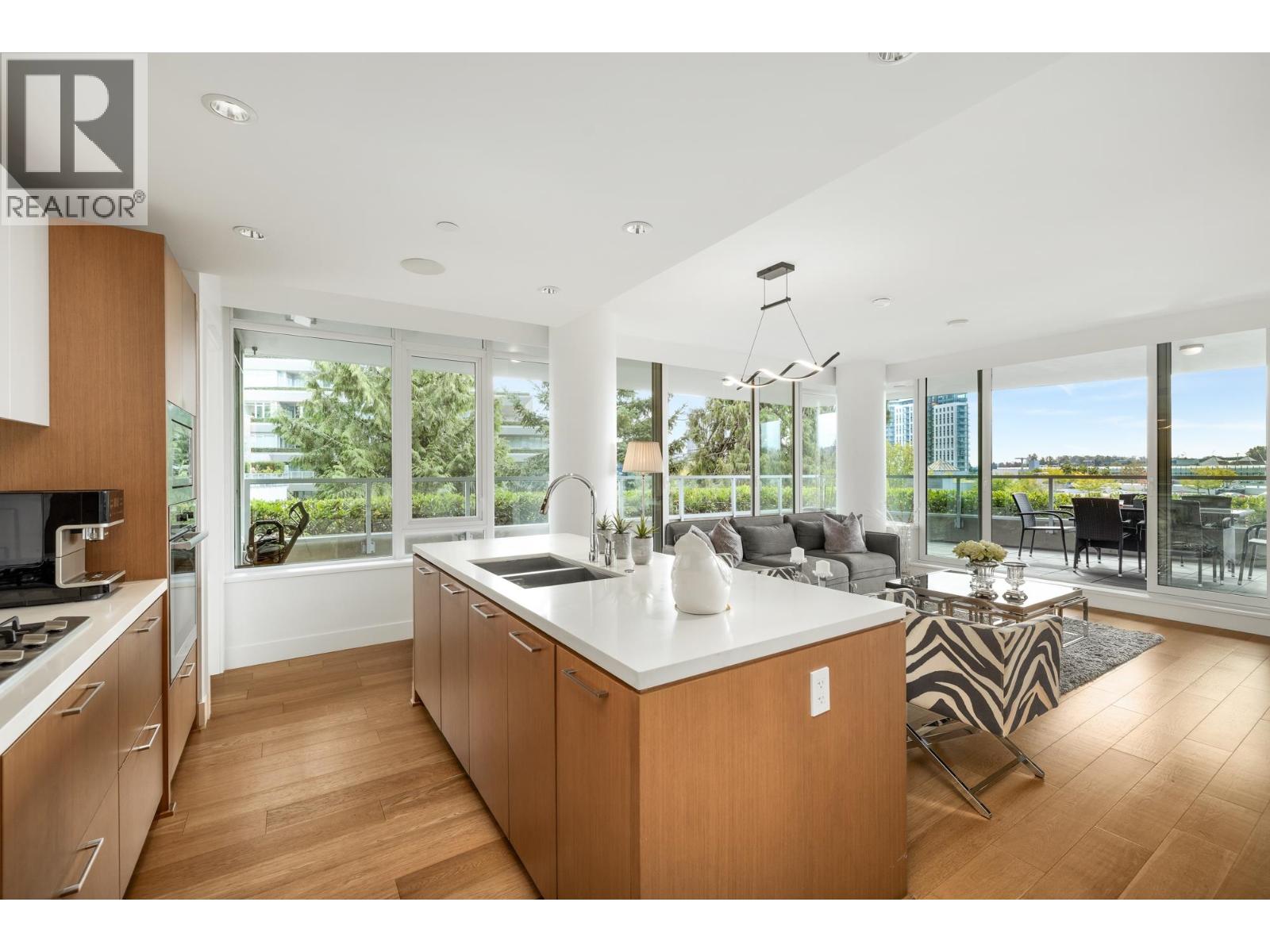 303 866 Arthur Erickson Place, West Vancouver, British Columbia  V7T 0B2 - Photo 7 - R3165267