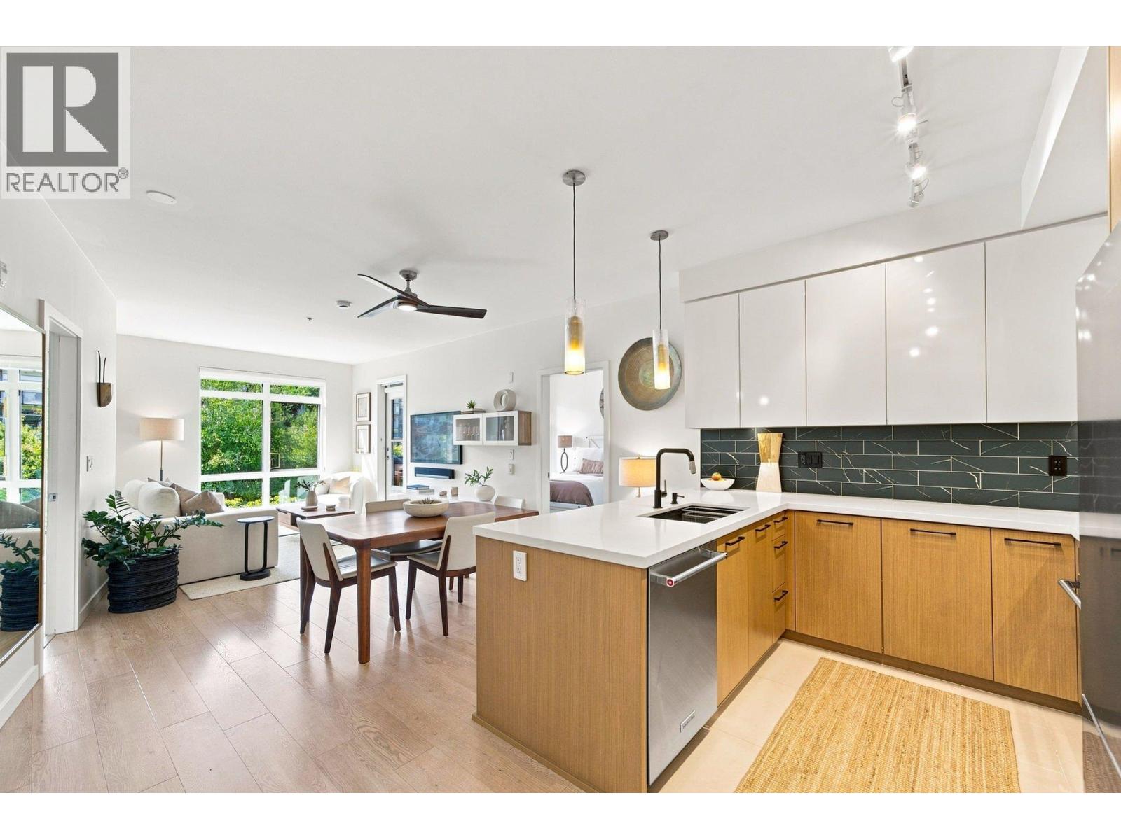 318 22 E ROYAL AVENUE, new westminster, British Columbia