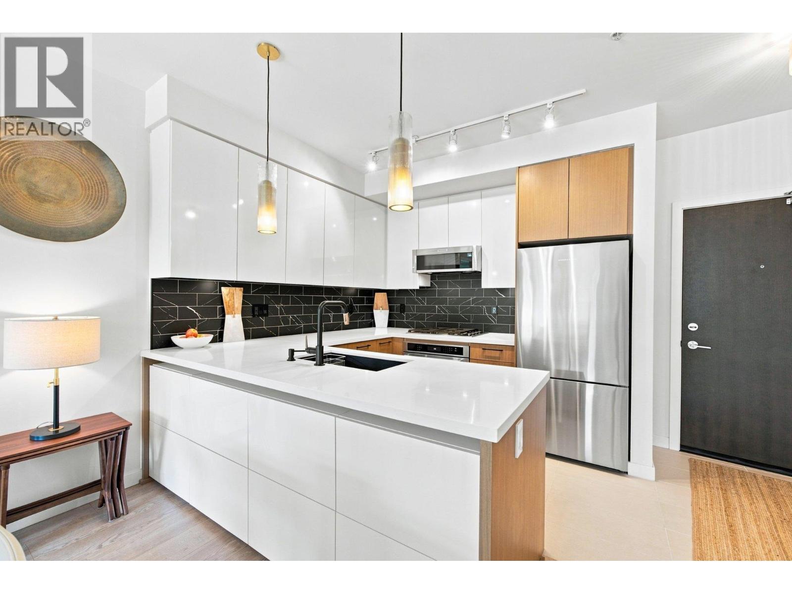 318 22 E Royal Avenue, New Westminster, British Columbia  V3L 0H1 - Photo 4 - R3165296