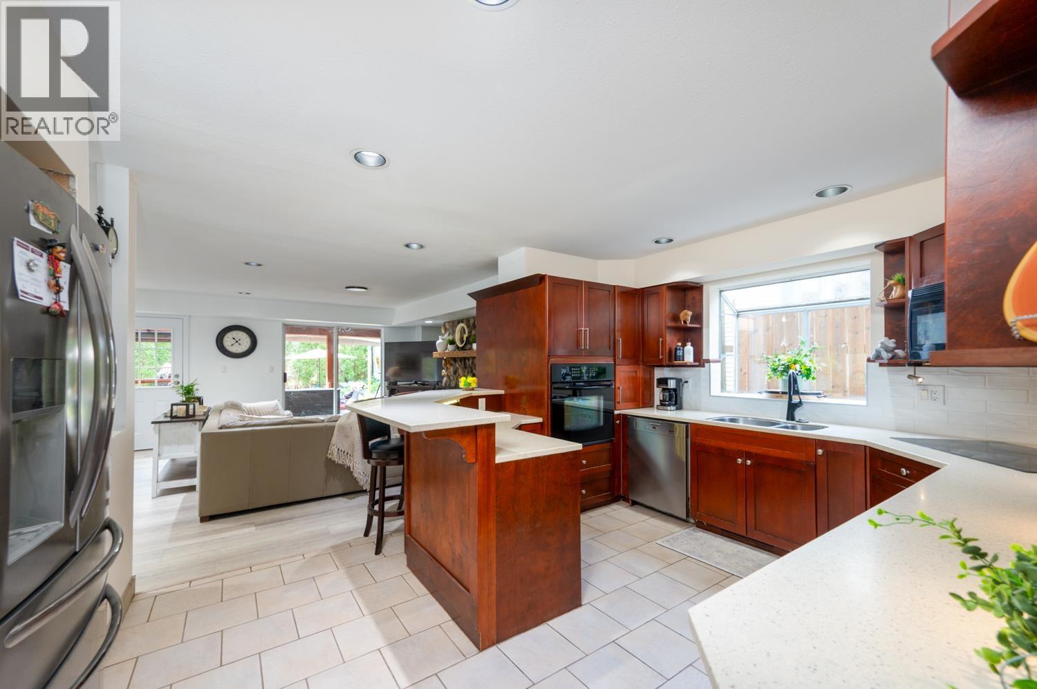 22186 124th Avenue, Maple Ridge, British Columbia  V2X 4J3 - Photo 14 - R3165268