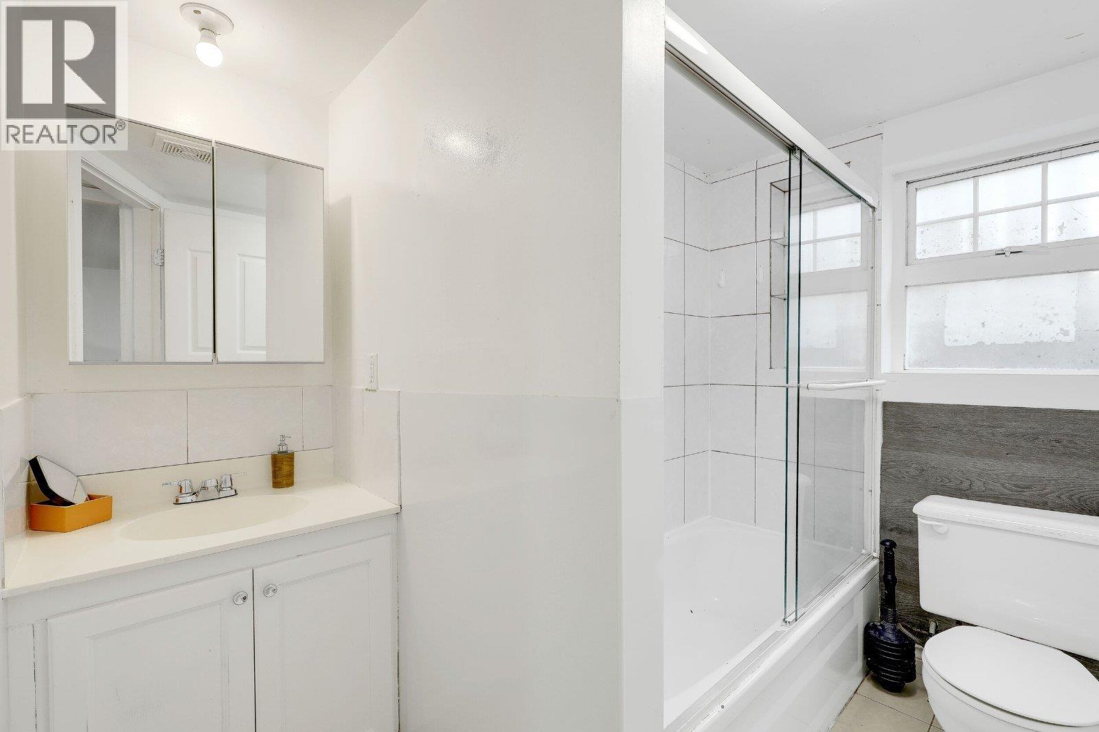 Single Family House Rental photo 6