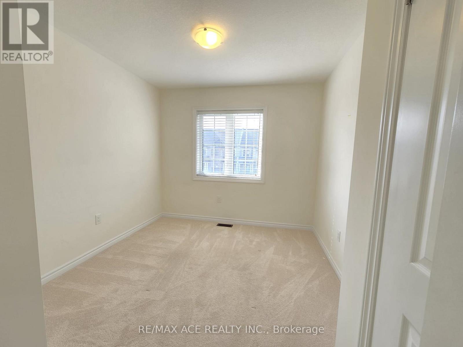 103 Flagg Avenue, Brant, Ontario  N3L 0J8 - Photo 11 - X13774026