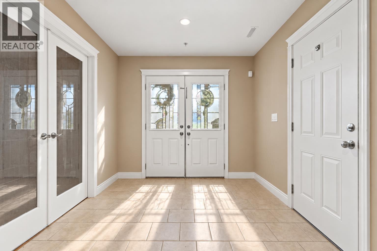 21492 Donovan Avenue, Maple Ridge, British Columbia  V2X 3A1 - Photo 5 - R3165228