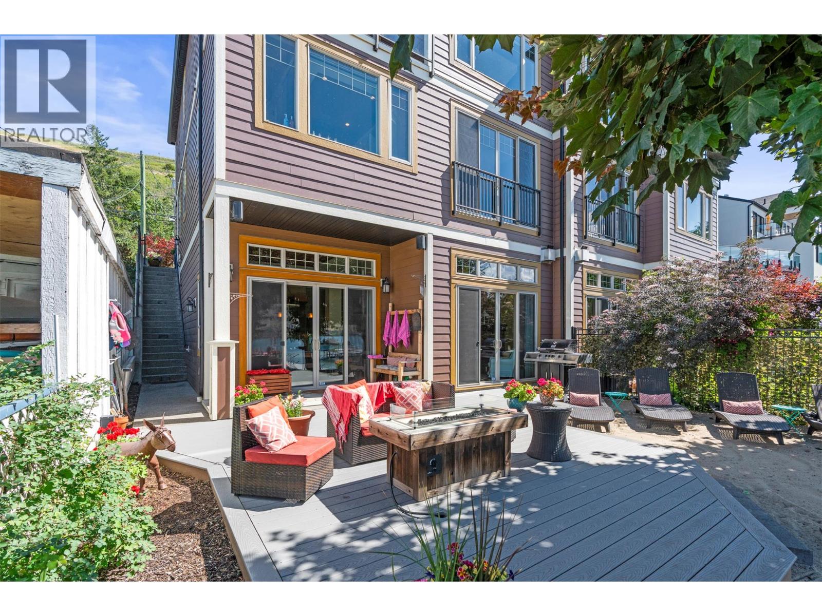 8049 Okanagan Landing Road, Vernon, British Columbia  V1H 1J4 - Photo 4 - 10395708