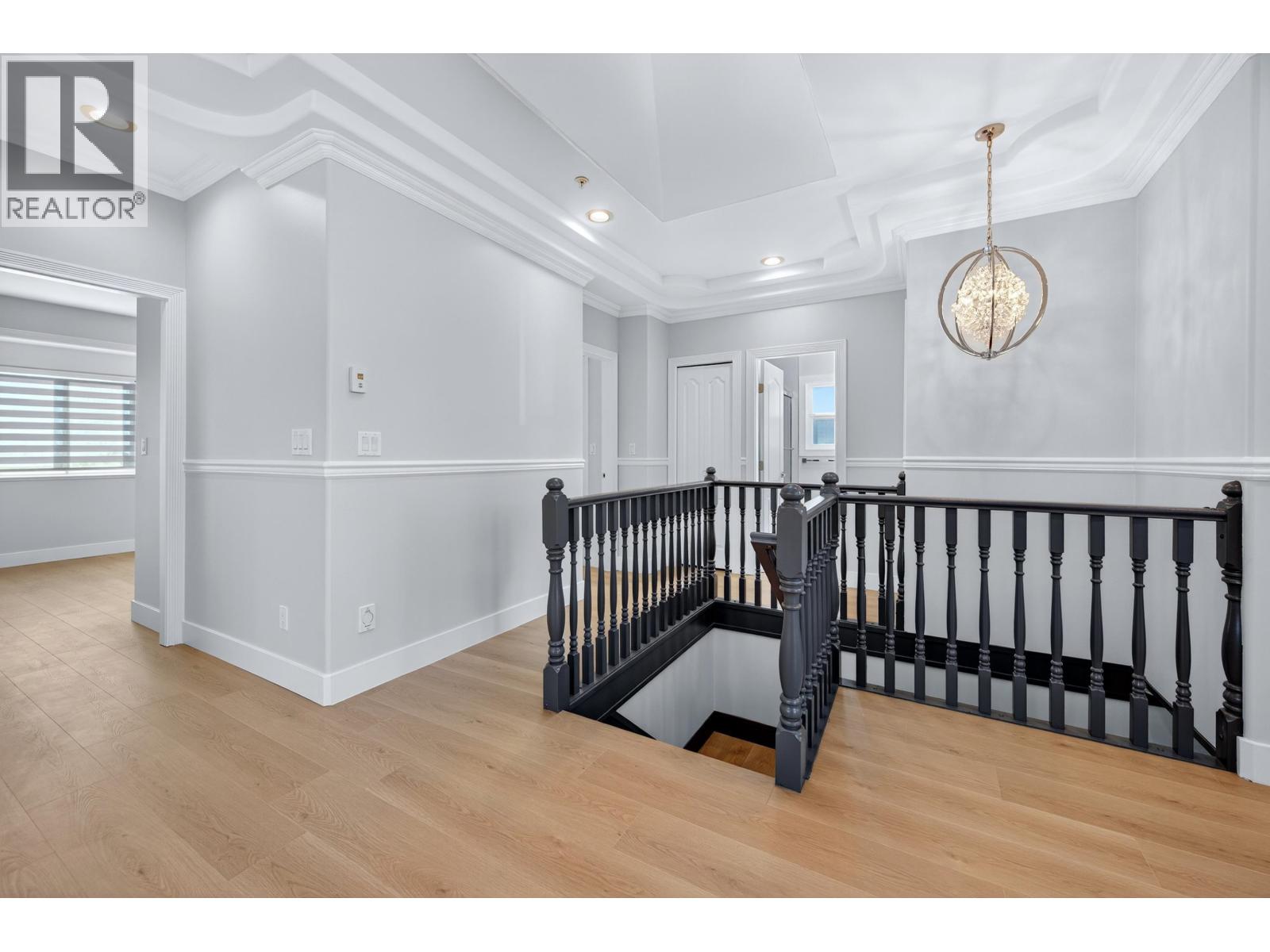 392 E 63rd Avenue, Vancouver, British Columbia  V5X 2J9 - Photo 5 - R3165044