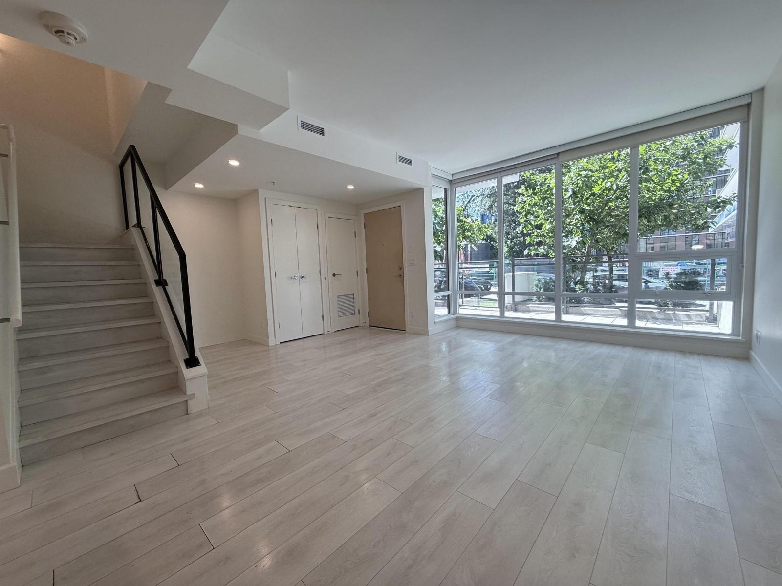 TH10 10388 133 STREET, surrey, British Columbia