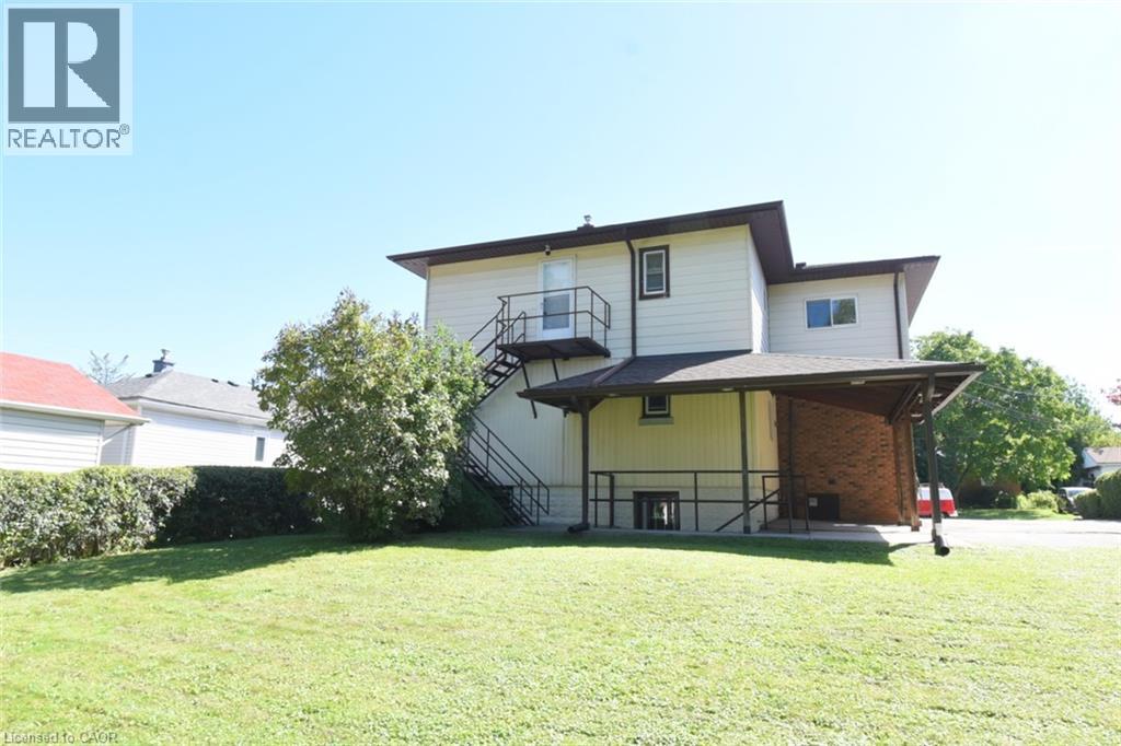 39 Chester Road, Stoney Creek, Ontario  L8E 1X8 - Photo 4 - 40862439