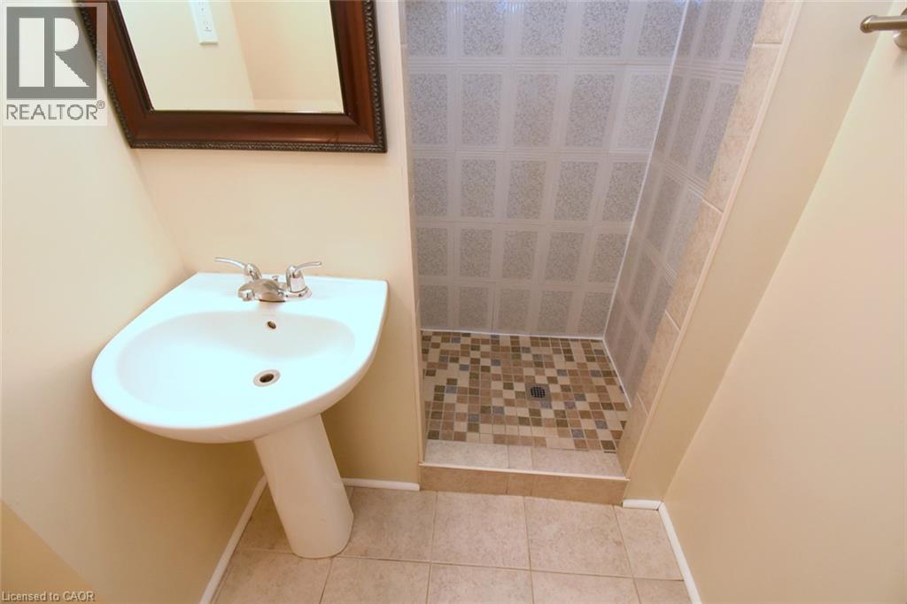 39 Chester Road, Stoney Creek, Ontario  L8E 1X8 - Photo 49 - 40862439