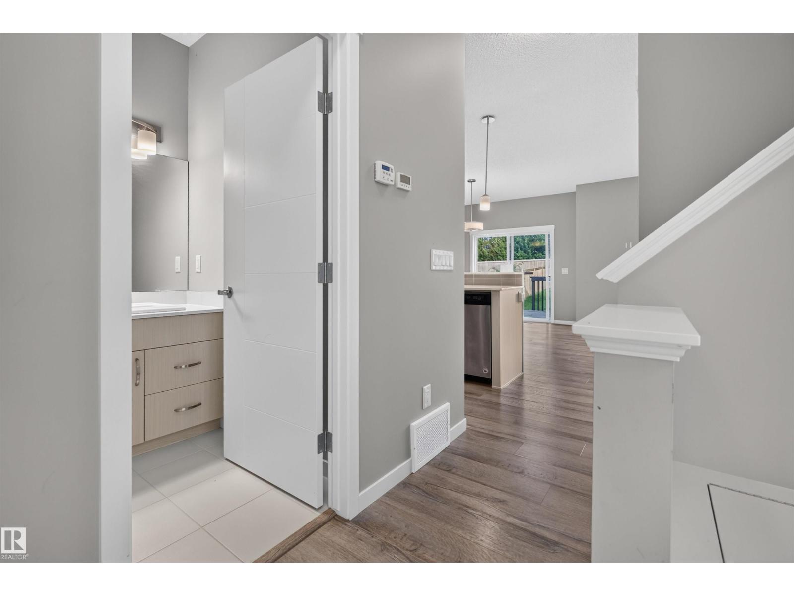 12328 177 Av NW, Edmonton, Alberta  T5X 0L3 - Photo 3 - E4508664