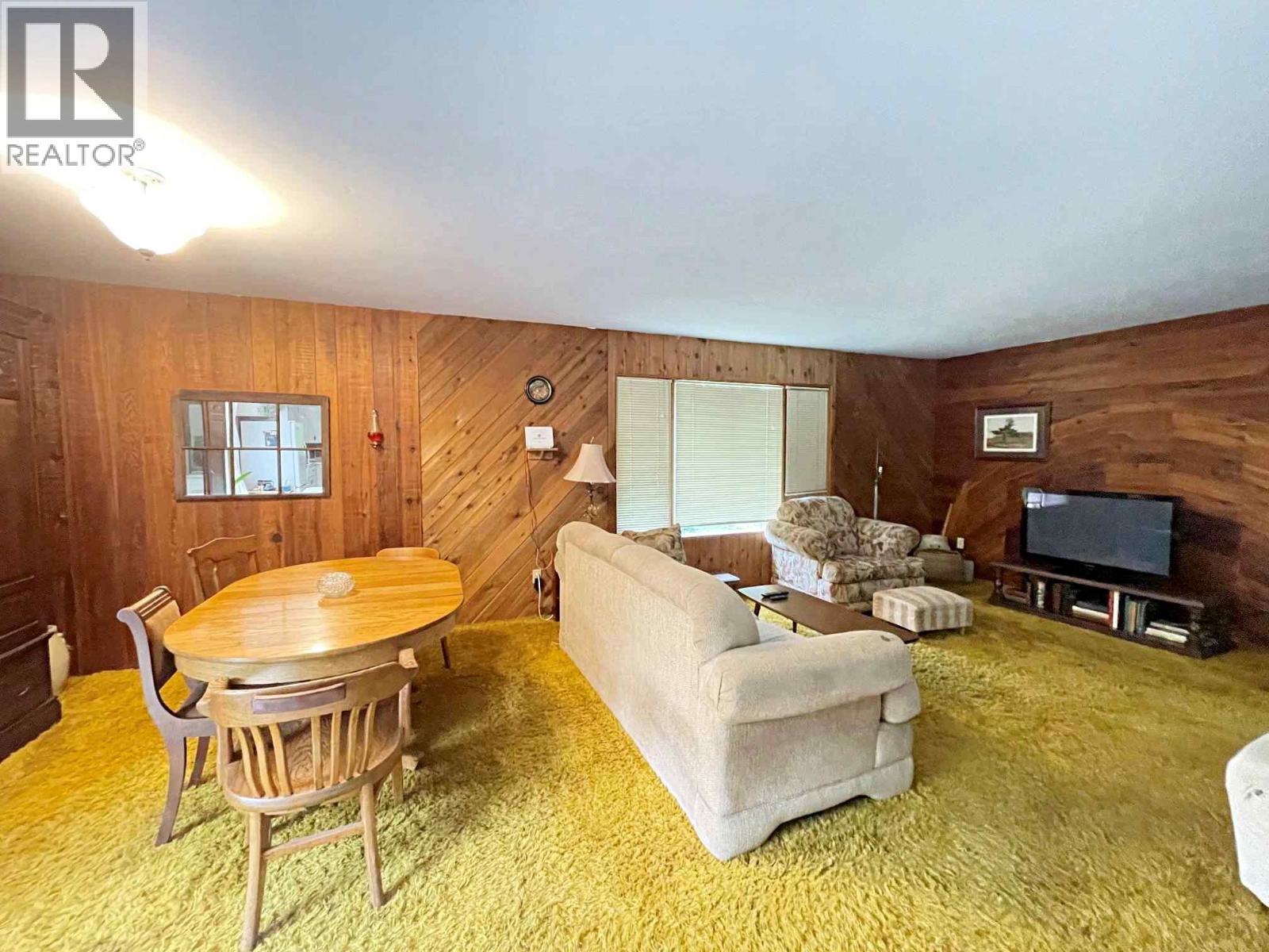 3360 Yellowhead Highway, Clearwater, British Columbia  V0E 3A0 - Photo 10 - 10399339