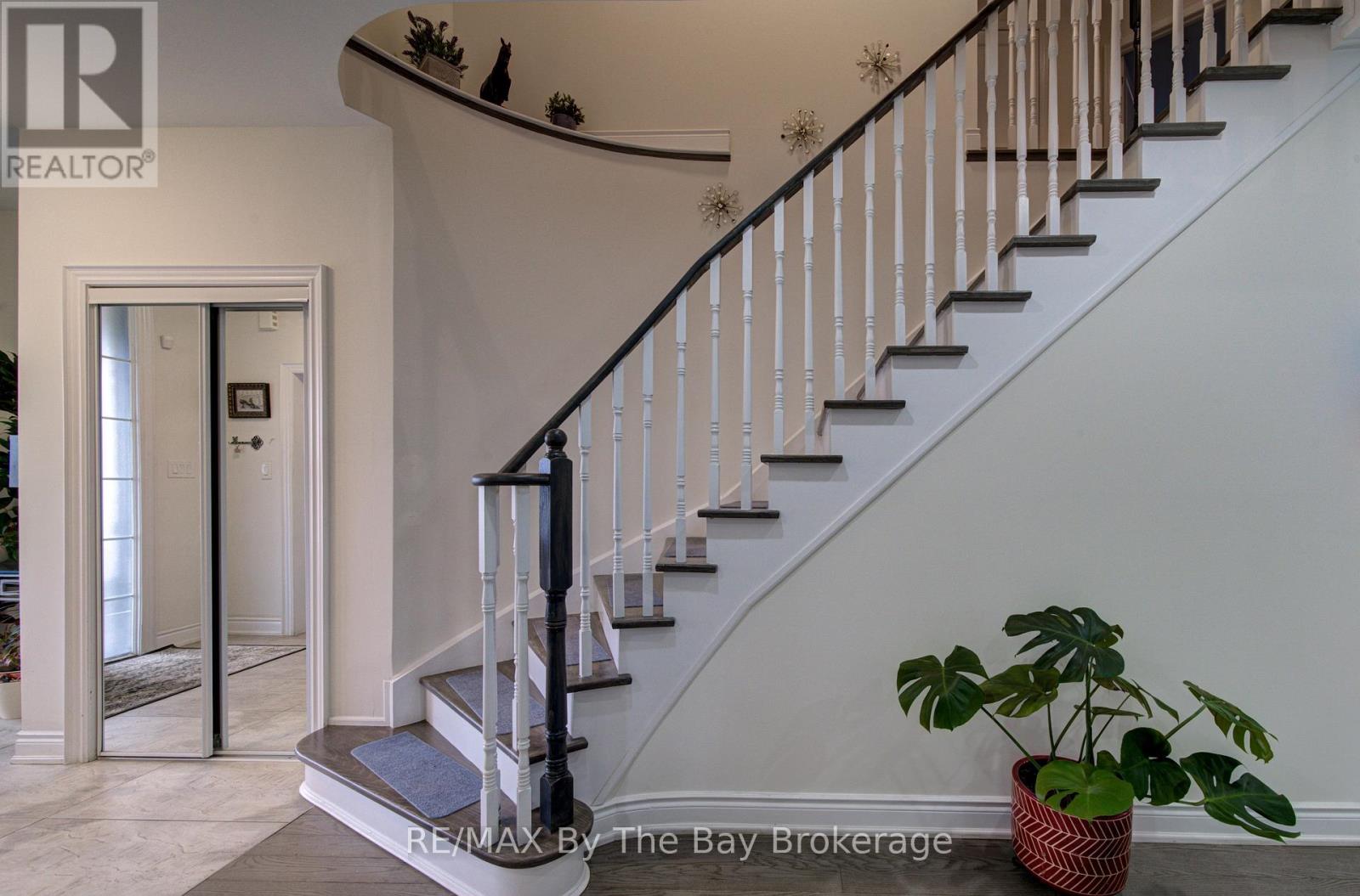 120 Allegra Drive, Wasaga Beach, Ontario  L9Z 1P6 - Photo 16 - S13778246