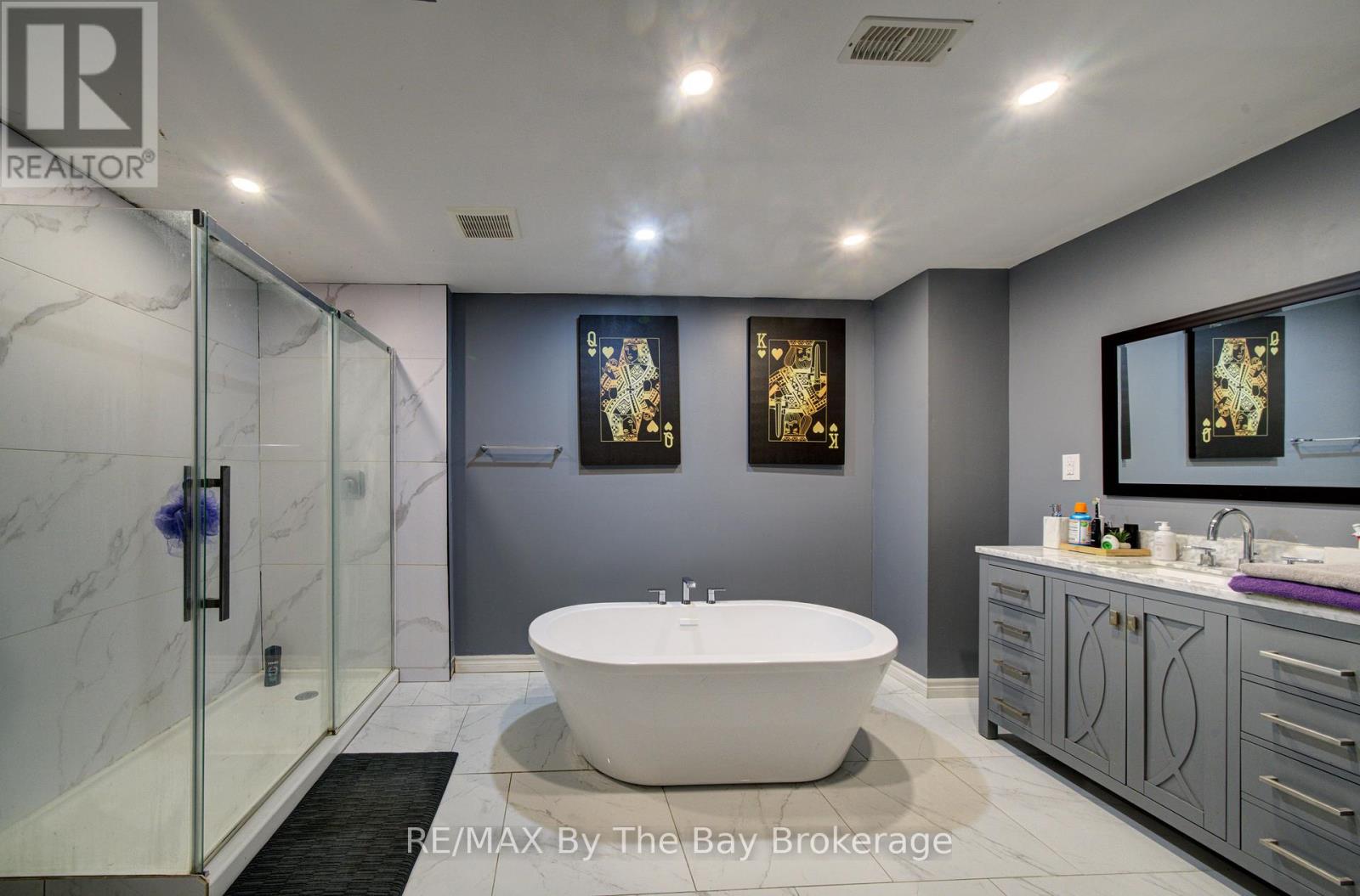 120 Allegra Drive, Wasaga Beach, Ontario  L9Z 1P6 - Photo 37 - S13778246