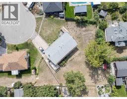 1440 Glenaire Crescent, Kelowna, British Columbia  V1Y 3N1 - Photo 3 - 10400765