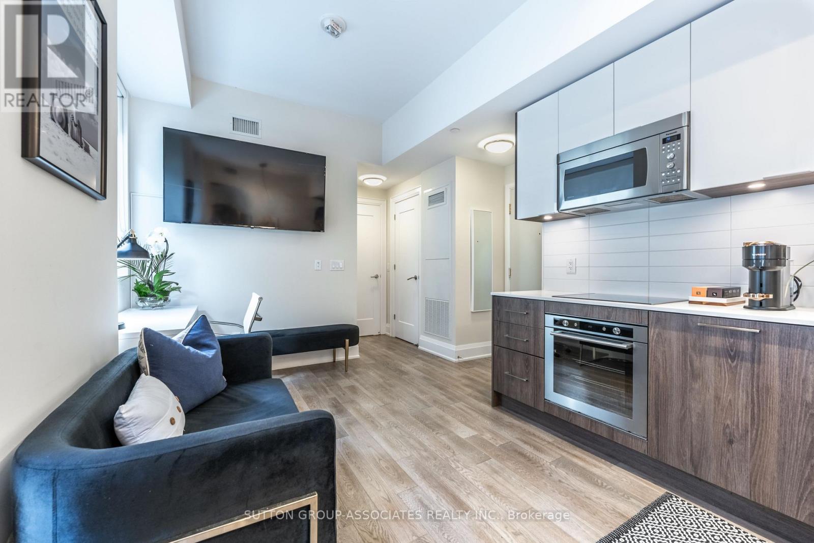 1107 - 88 Cumberland Street, Toronto, Ontario  M5R 1A3 - Photo 11 - C13782998