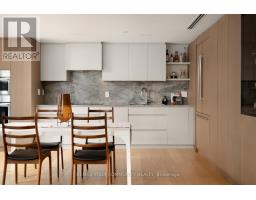 109 - 349 ST CLAIR AVENUE W, Toronto, Ontario