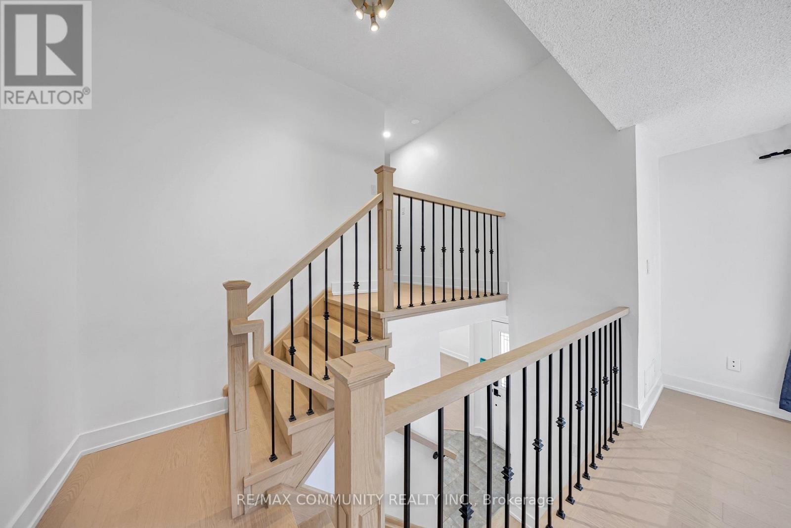 Main - 1640 Tawnberry Street, Pickering, Ontario  L1X 2C2 - Photo 30 - E13783036