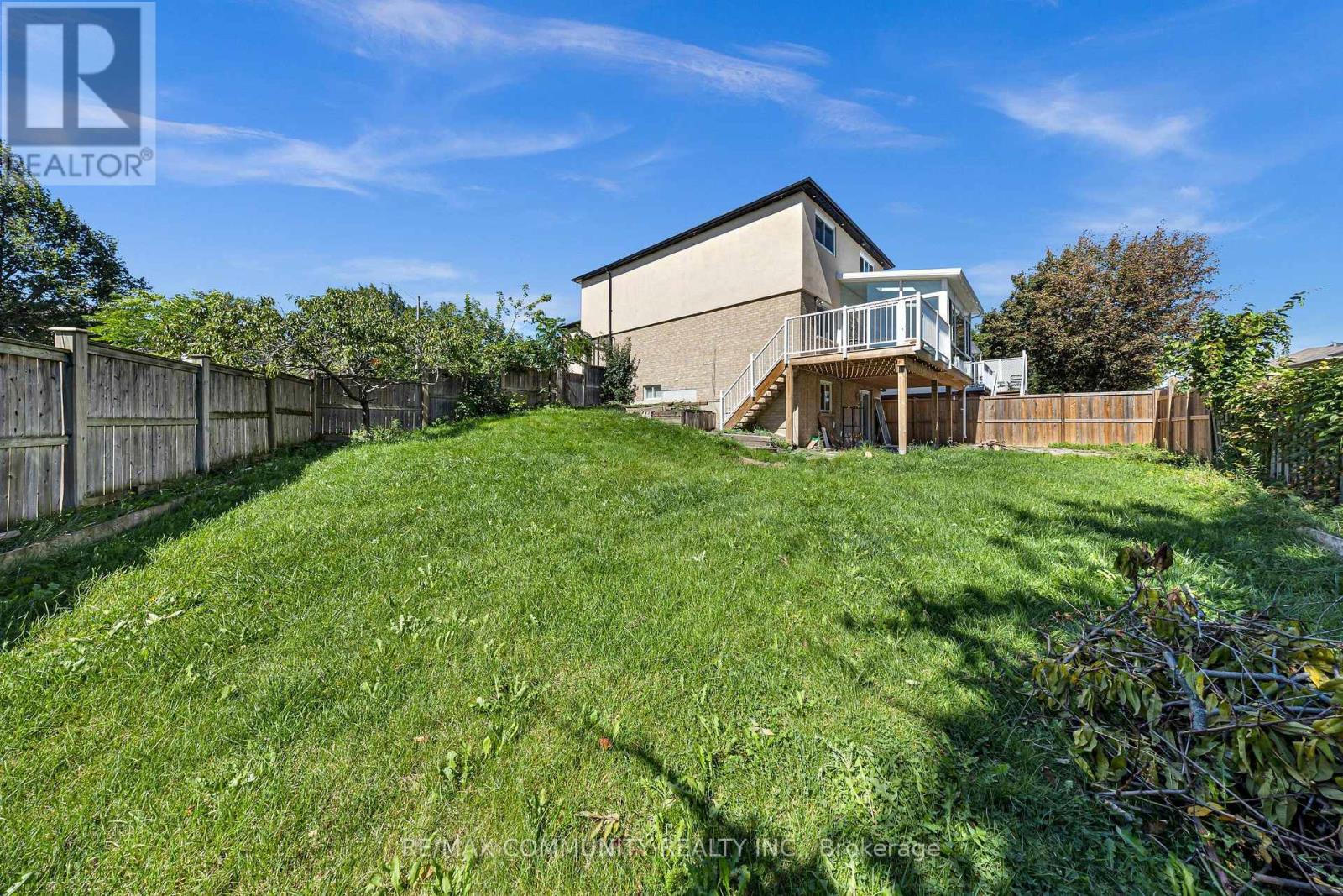 Main - 1640 Tawnberry Street, Pickering, Ontario  L1X 2C2 - Photo 34 - E13783036