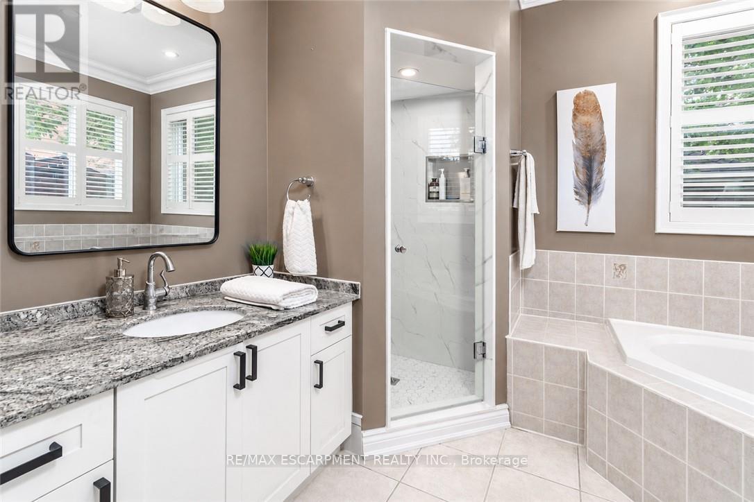 151 Moore Crescent, Hamilton, Ontario  L9G 4Z9 - Photo 18 - X13769478