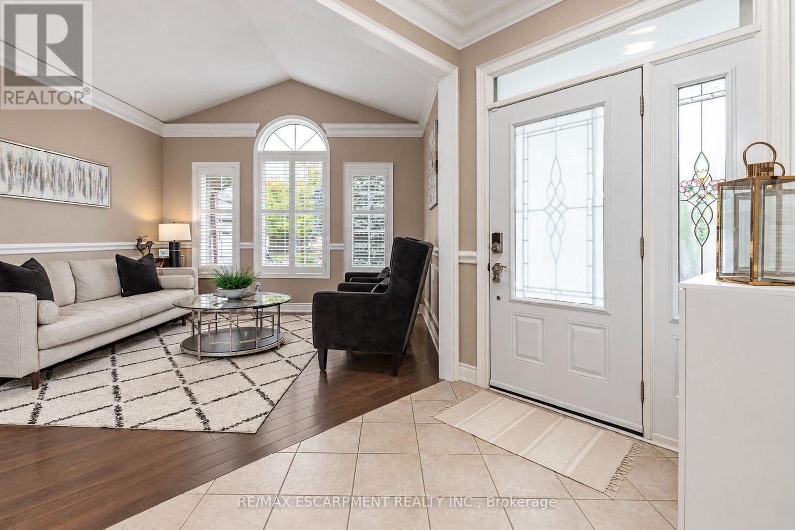 151 Moore Crescent, Hamilton, Ontario  L9G 4Z9 - Photo 4 - X13769478