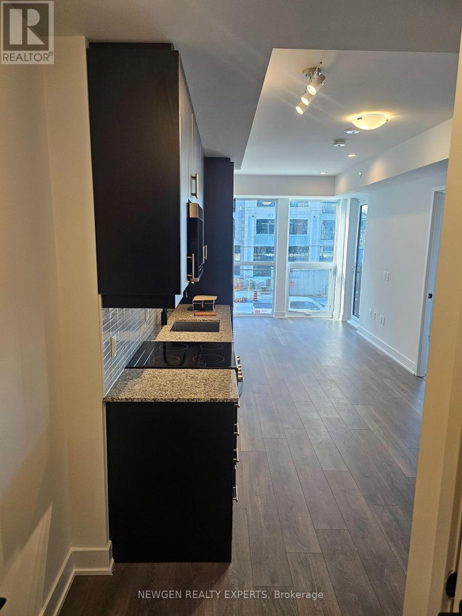 221 - 2333 Khalsa Gate, Oakville, Ontario  L6M 4J2 - Photo 2 - W13782994