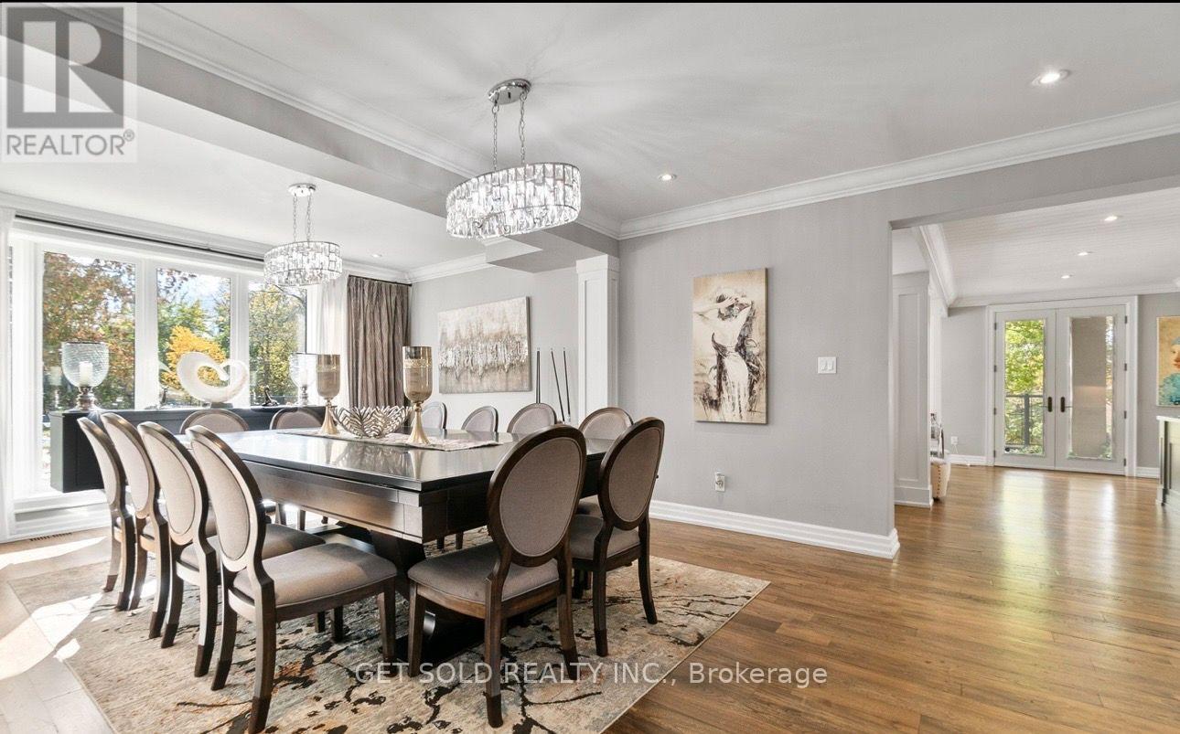 2552 Jarvis Street, Mississauga, Ontario  L5C 2P6 - Photo 11 - W13783002