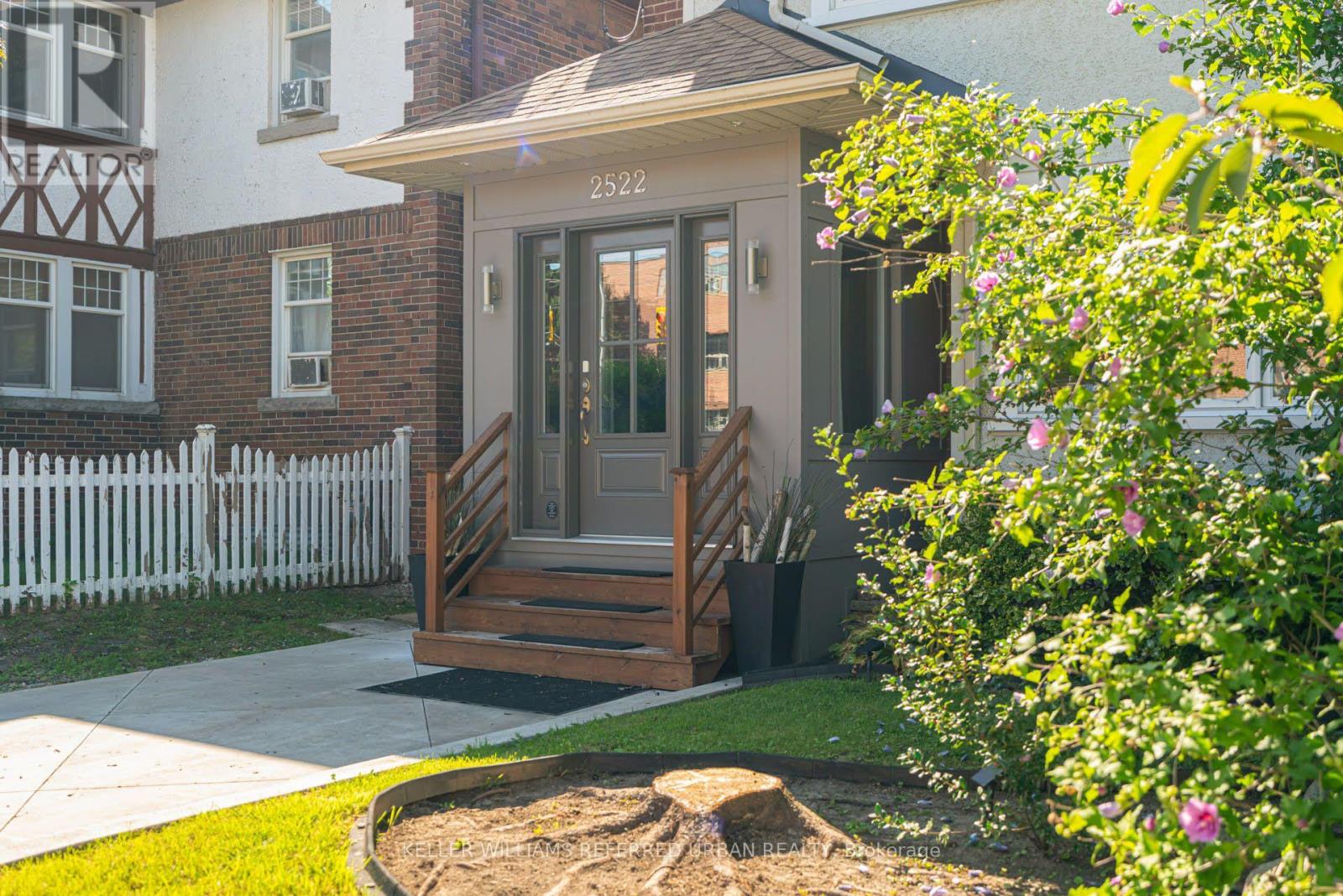 2522 Lake Shore Boulevard W, Toronto, Ontario  M8V 1E1 - Photo 43 - W13783016