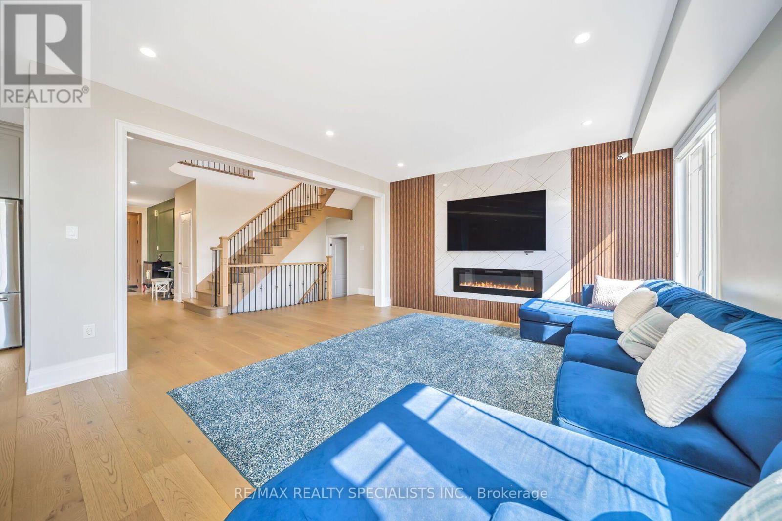 76 Midsummer Drive, Brampton, Ontario  L6P 3E4 - Photo 13 - W13783024